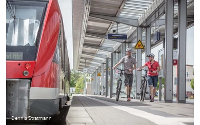 Mit der Bahn, dem Bus oder mit dem Auto ins Sauerland anreisen.