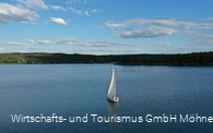 Segelboot auf dem Möhnesee