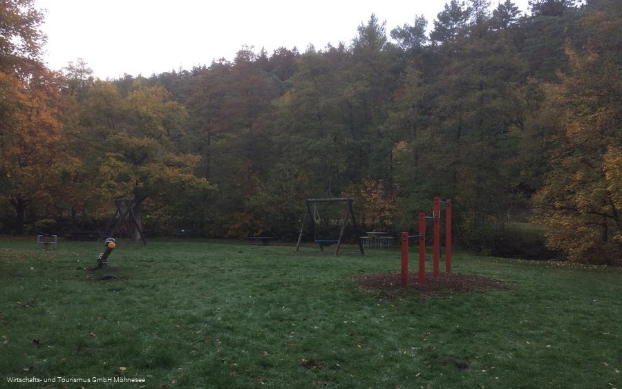Spielplatz Parkplatz Zum Tackeberg