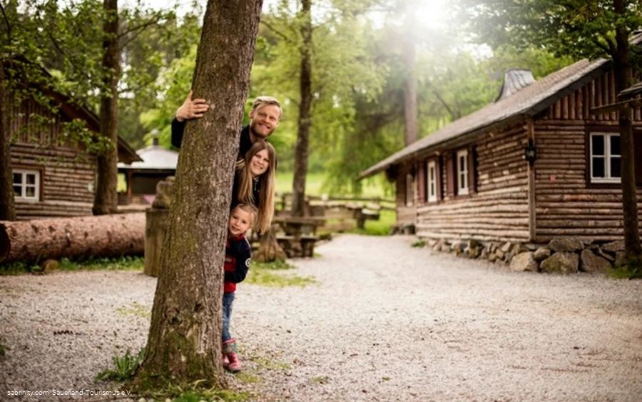 Hiebammen Hütte Familie